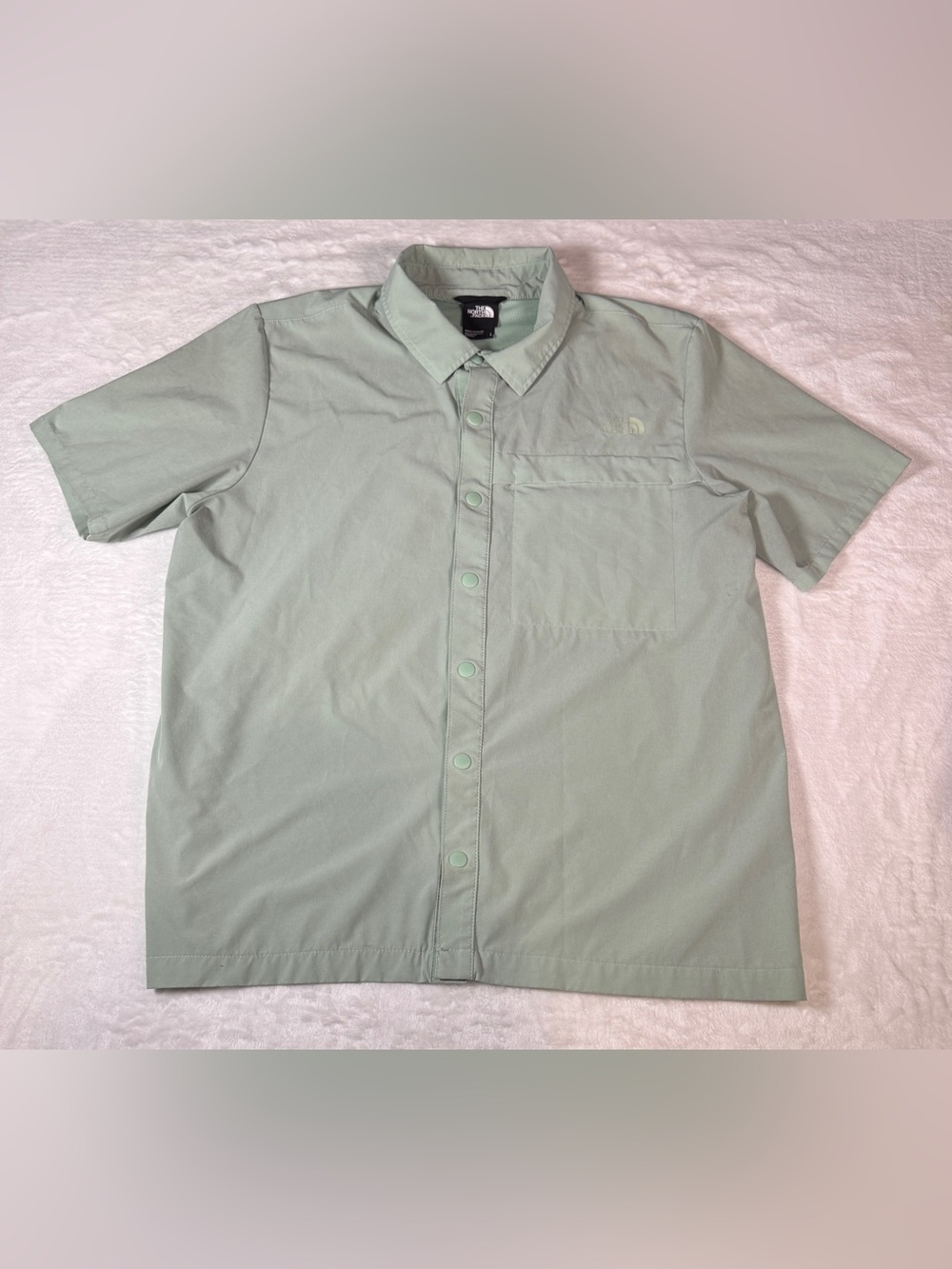 The North Face Men’s Large Stretch Snap Front Shirt Sage Green Short Sleeve